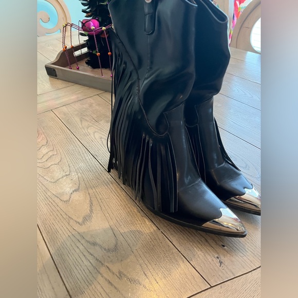 Black booties! Worn once! - Picture 3 of 3